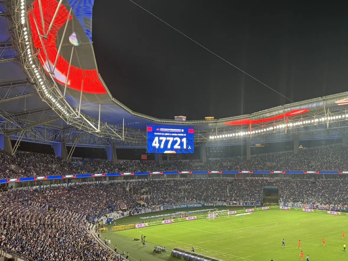 今晚申花主场47721人，上座人数在本赛季仅次第20轮上海德比